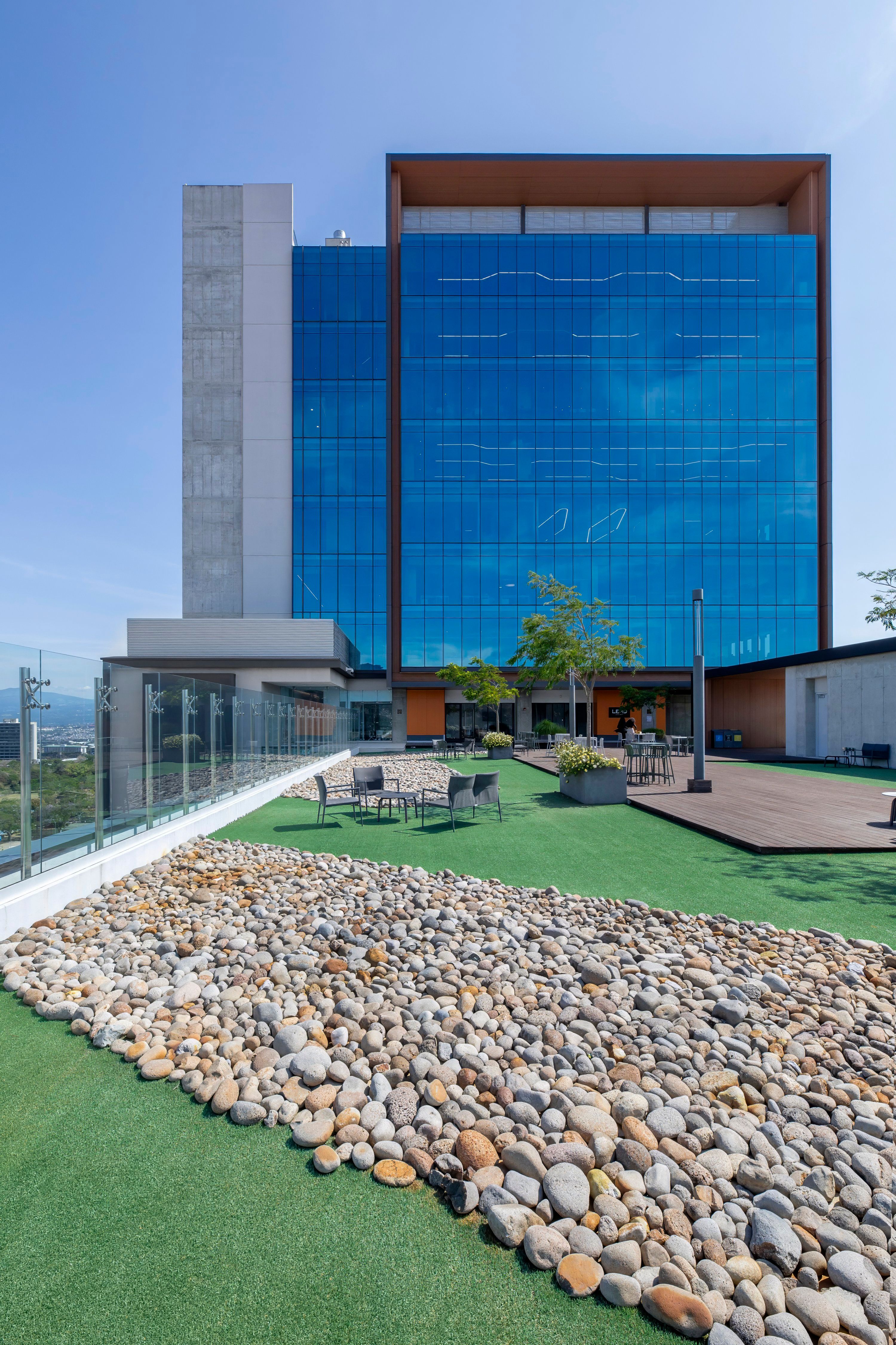 Compromiso Hídrico: Torre Universal es reconocida por su uso responsable del agua